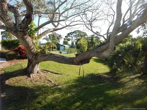 2950 SE Ocean Boulevard Stuart FL 34996