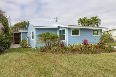1036 NE Wright Avenue Jensen Beach FL 34957