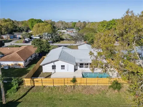 1336 42nd Avenue Vero Beach FL 32960