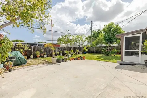 2613 Island Drive Miramar FL 33023