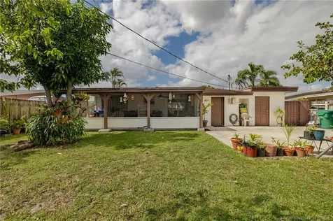 2613 Island Drive Miramar FL 33023