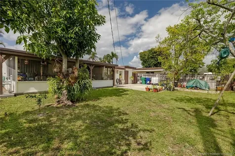 2613 Island Drive Miramar FL 33023