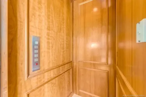 10330 S Ocean Drive Hutchinson Island FL 34957