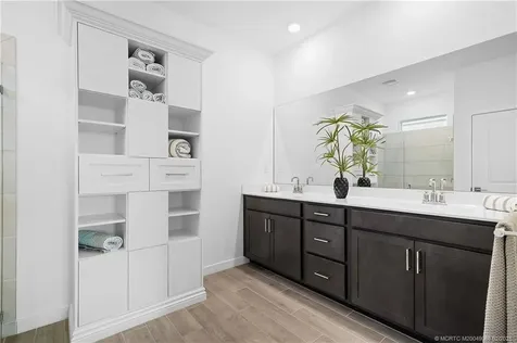 2060 NW Golden Oak Trail Jensen Beach FL 34957