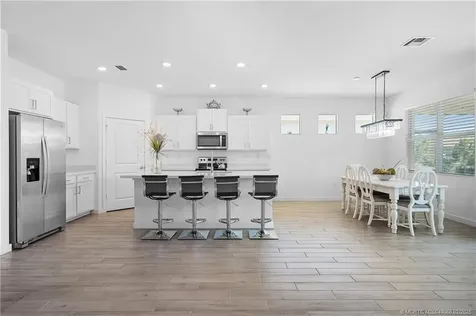 2060 NW Golden Oak Trail Jensen Beach FL 34957