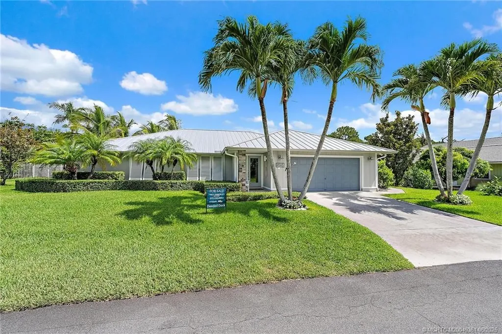 8565 SE Gulfstream Place Hobe Sound FL 33455
