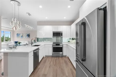 41 SW Seminole Street Stuart FL 34994