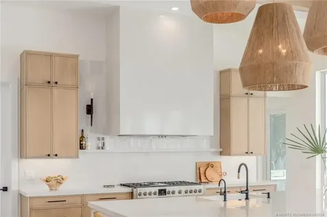 618 NE Saint Lucie Boulevard Jensen Beach FL 34957