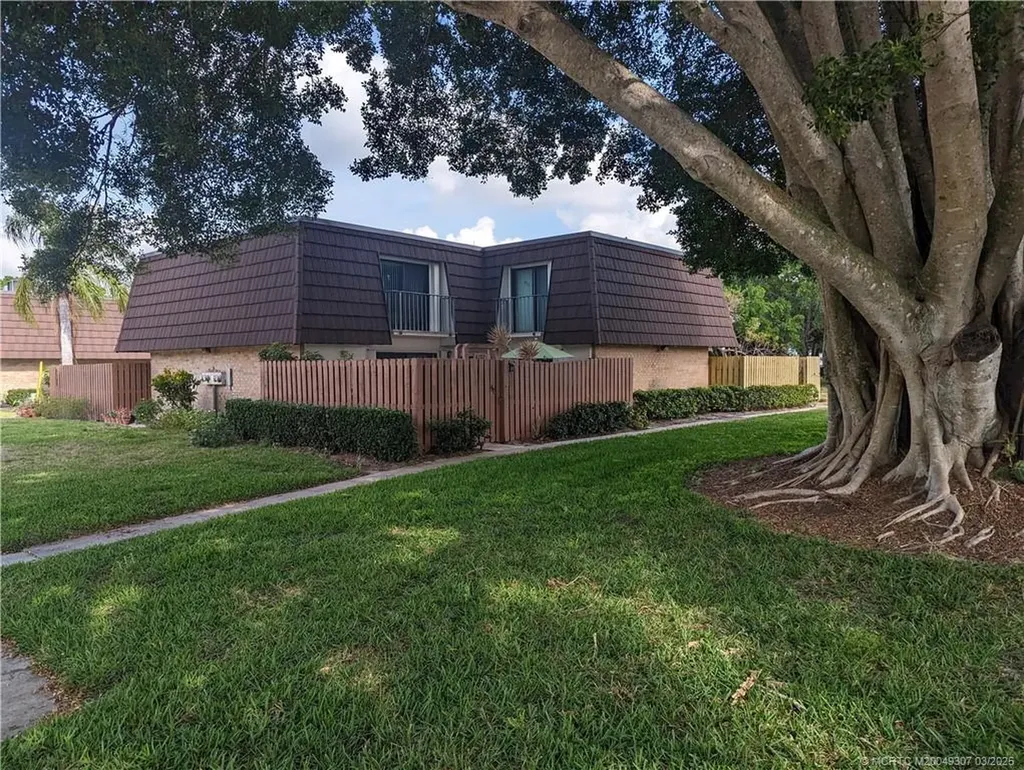 6137 SE Riverboat Drive Stuart FL 34997