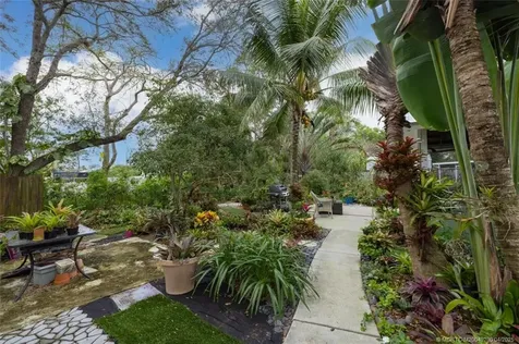 5322 SE 55th Terrace Stuart FL 34997