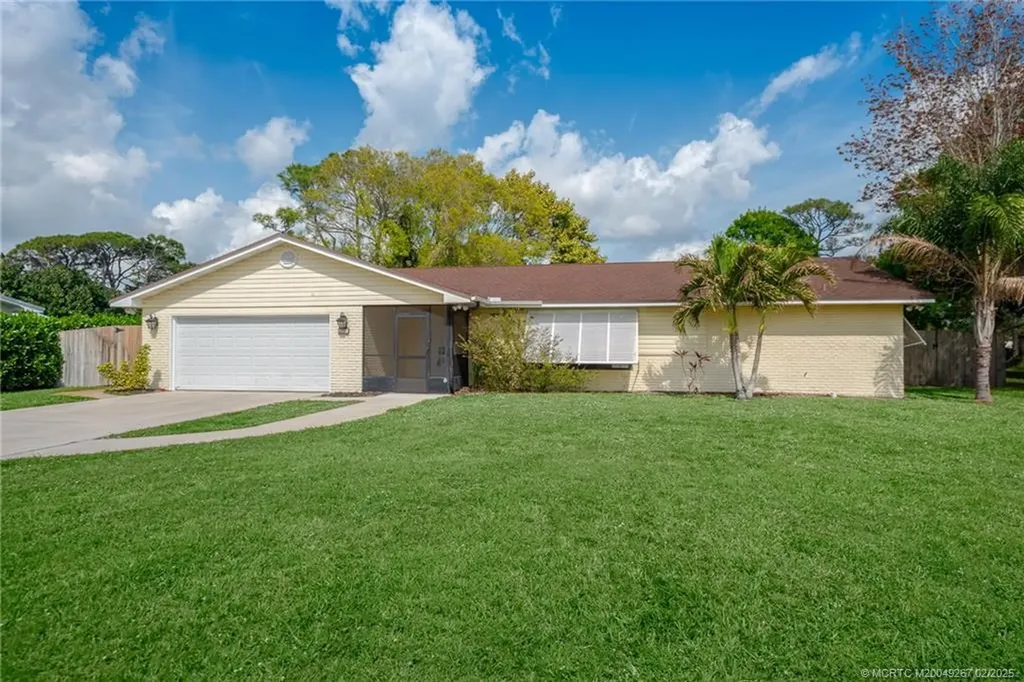 1743 NW Spruce Ridge Drive Stuart FL 34994