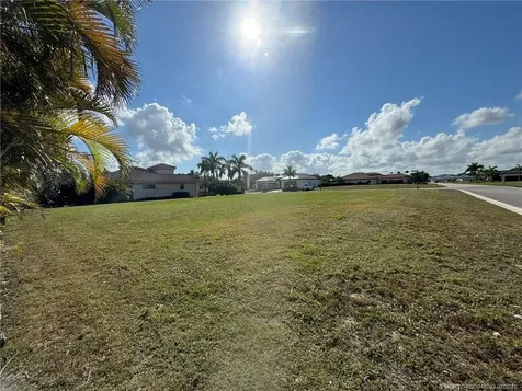 184 SE Via Terra Bella Port Saint Lucie FL 34952