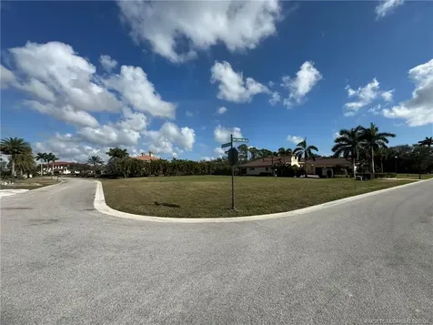 184 SE Via Terra Bella Port Saint Lucie FL 34952