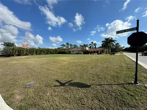 184 SE Via Terra Bella Port Saint Lucie FL 34952