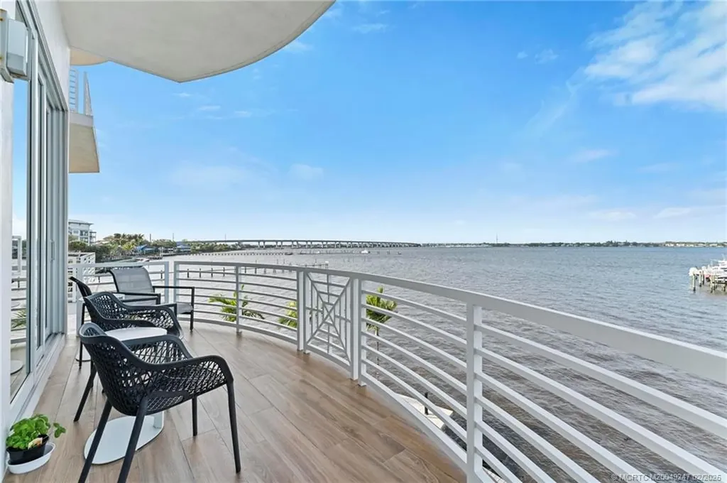 51 SE Seminole Street Stuart FL 34994