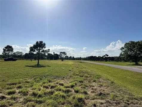 13486 SE 26th Lane Okeechobee FL 34974