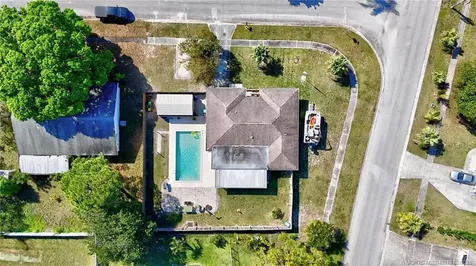 835 SE Tierra Court Port St Lucie FL 34983