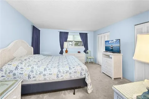 2950 SE Ocean Boulevard Stuart FL 34996