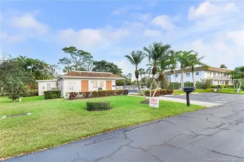 2950 SE Ocean Boulevard Stuart FL 34996