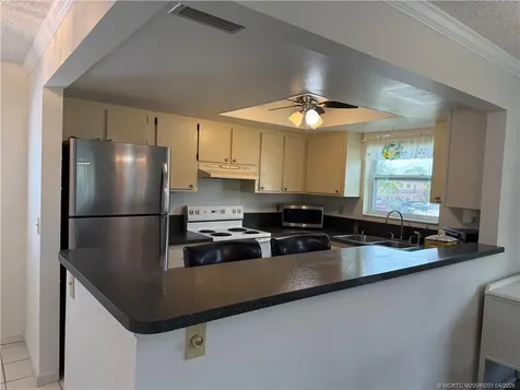 2950 SE Ocean Boulevard Stuart FL 34996