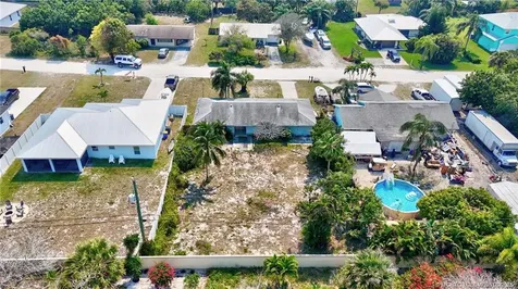 7855 SE Hilltop Terrace Hobe Sound FL 33455