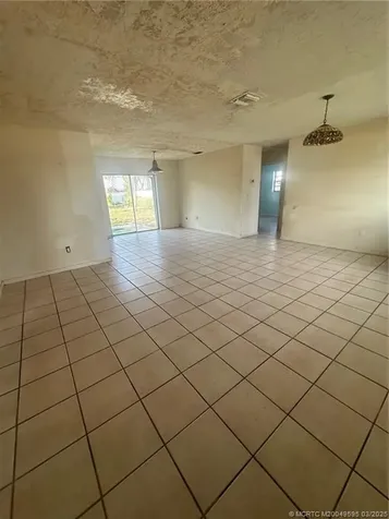 7855 SE Hilltop Terrace Hobe Sound FL 33455