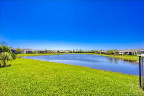 786 SE Woodbine Road Port St Lucie FL 34984