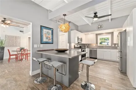 530 SW Manor Drive Stuart FL 34994