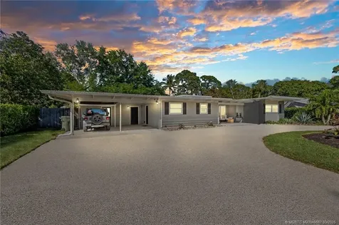 530 SW Manor Drive Stuart FL 34994