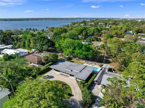 530 SW Manor Drive Stuart FL 34994