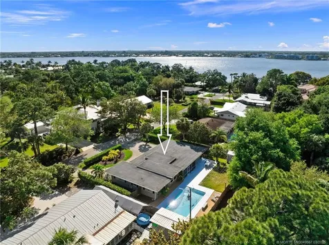 530 SW Manor Drive Stuart FL 34994