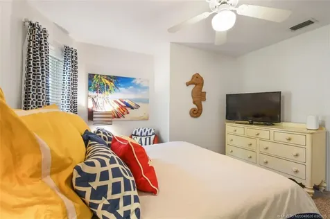 7831 SE Windjammer Way Hobe Sound FL 33455