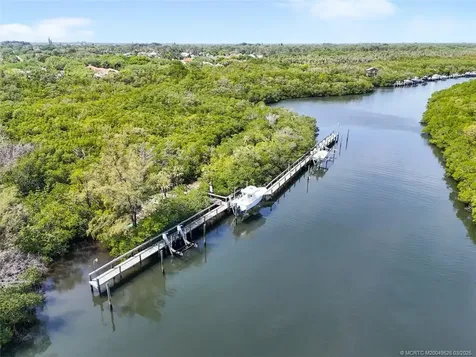 7831 SE Windjammer Way Hobe Sound FL 33455