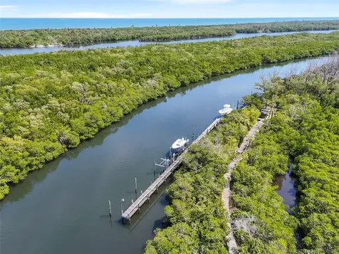 7831 SE Windjammer Way Hobe Sound FL 33455