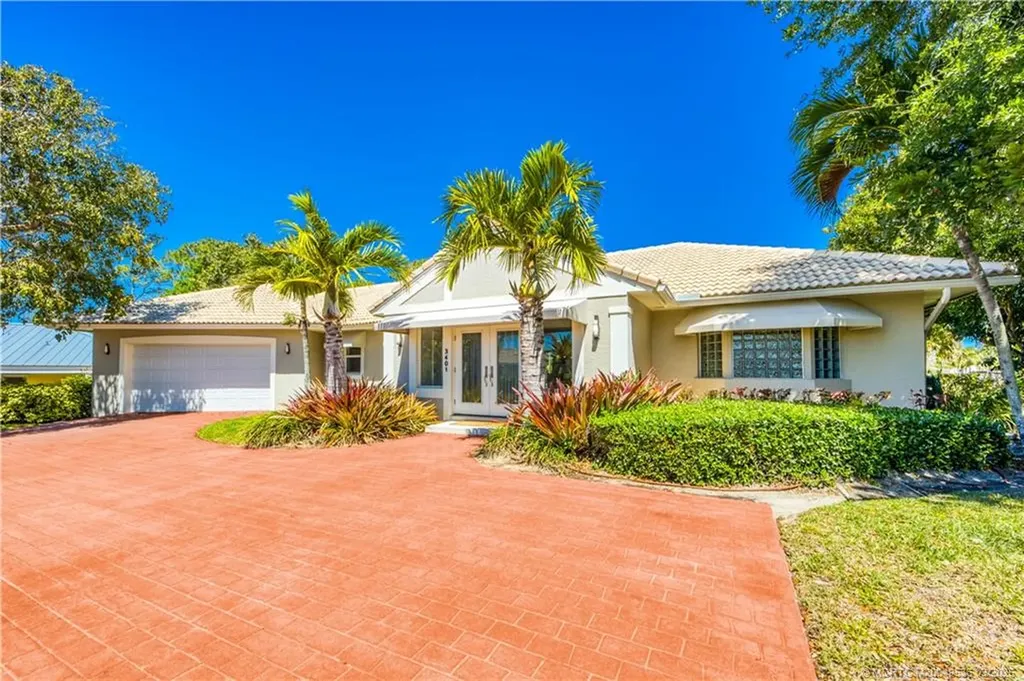 3401 SE Clubhouse Place Stuart FL 34997