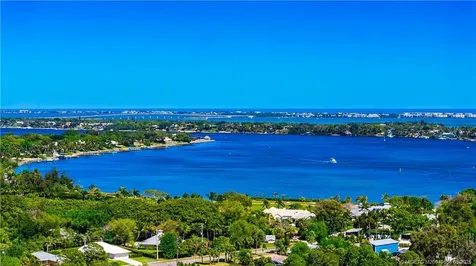 3401 SE Clubhouse Place Stuart FL 34997