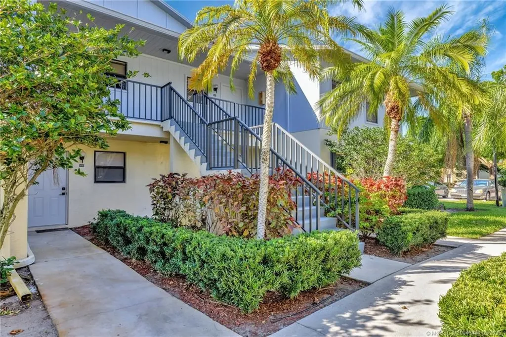 6543 SE Federal Highway Stuart FL 34997