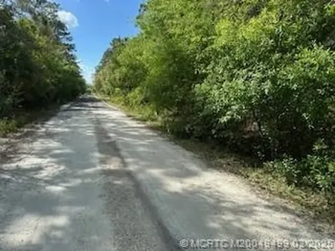 Unassigned Moss Avenue Indiantown FL 34956