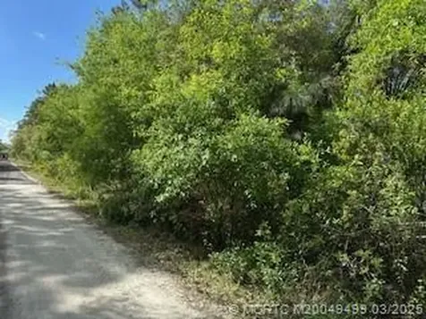 Unassigned Moss Avenue Indiantown FL 34956