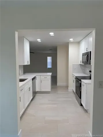 1526 SE Minorca Avenue Port St Lucie FL 34952