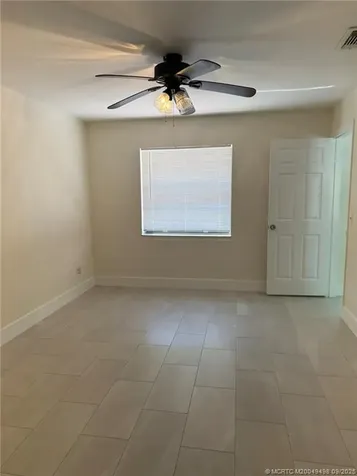 1526 SE Minorca Avenue Port St Lucie FL 34952
