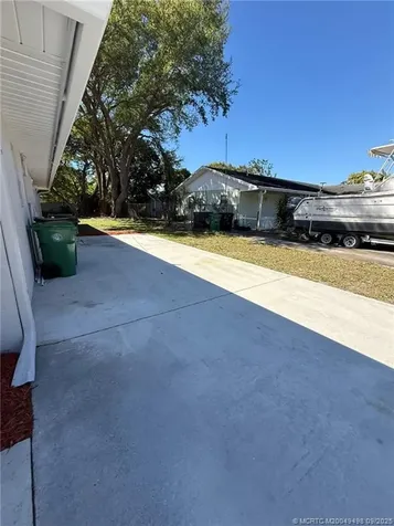 1526 SE Minorca Avenue Port St Lucie FL 34952