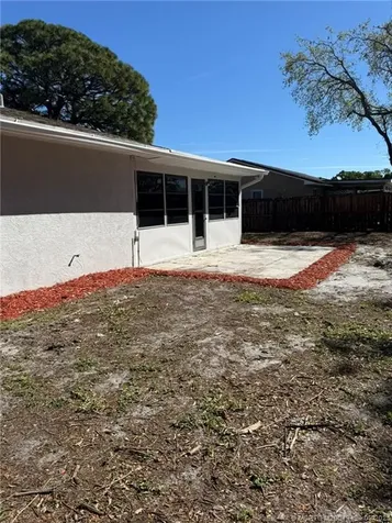 1526 SE Minorca Avenue Port St Lucie FL 34952