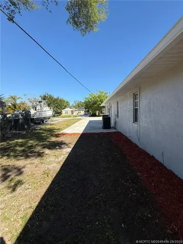 1526 SE Minorca Avenue Port St Lucie FL 34952
