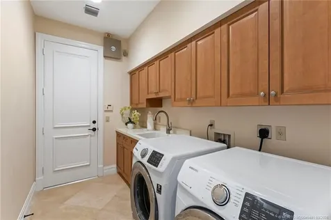 229 SE Bella Strano Port Saint Lucie FL 34984