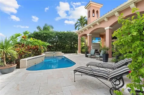 229 SE Bella Strano Port Saint Lucie FL 34984