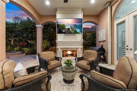 229 SE Bella Strano Port Saint Lucie FL 34984