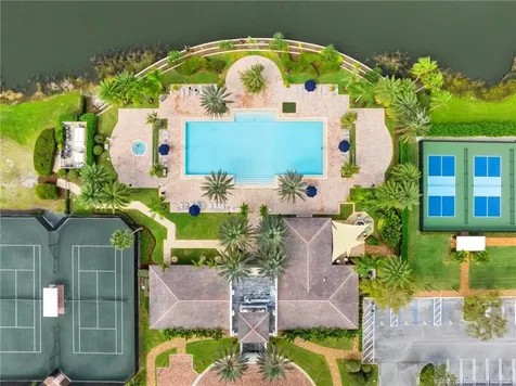 229 SE Bella Strano Port Saint Lucie FL 34984