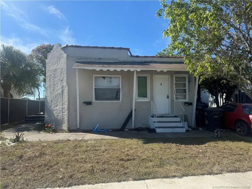 620 46th Street West Palm Beach FL 33407