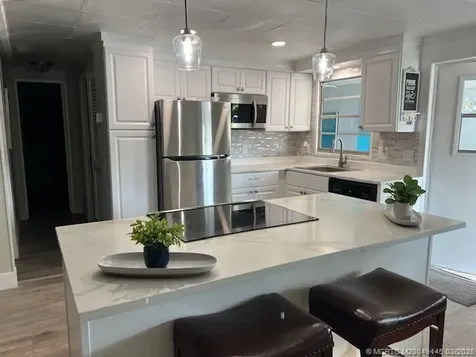 4144 2nd Court Lantana FL 33467